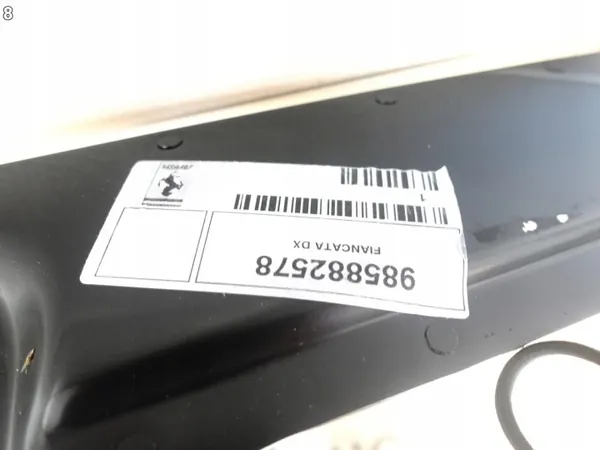 OEM 64790272 Cobertura pilar teto direito Ferrari Roma image 9