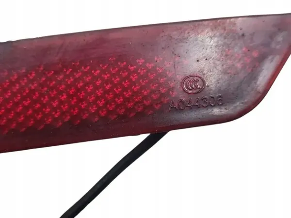 Refletor farol traseiro esquerdo Citroen C5 OEM 9670338080 image 3