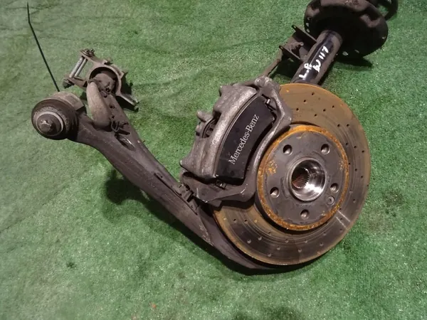 CLA Mozzo anteriore destro Ammortizzatore W117 image 10