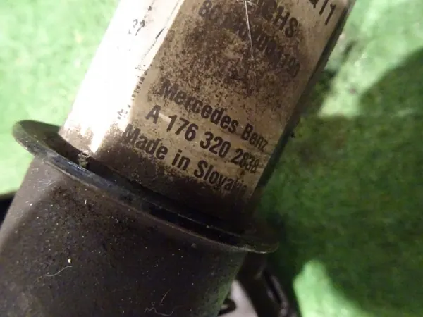 CLA Mozzo anteriore destro Ammortizzatore W117 image 7