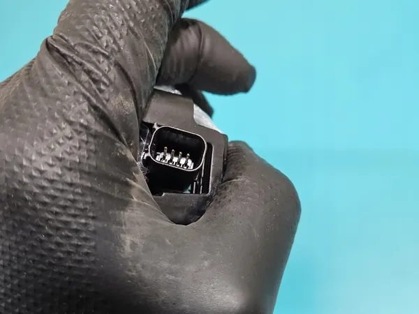 Vasen etuulkosäilytyskahva Fusion USA 2012-2020 OEM image 7