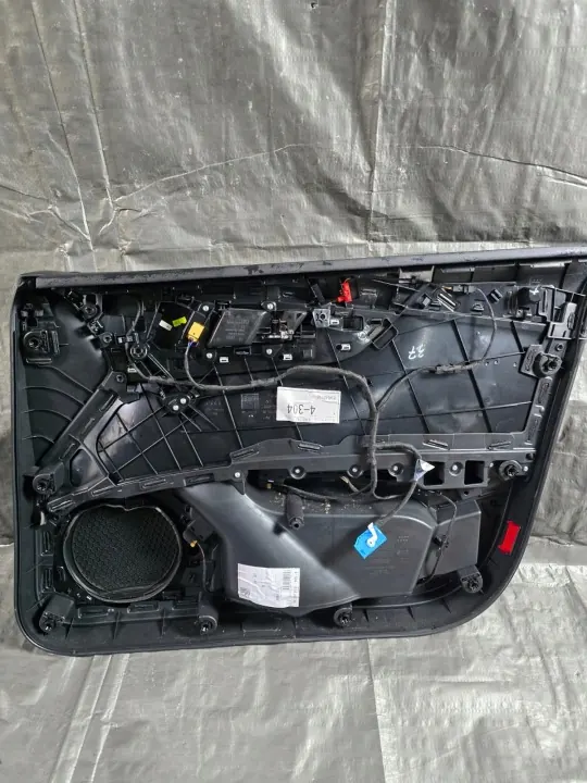 Voorlinker Deurpaneel OEM 8W0867133 Audi A4 B9 image 9