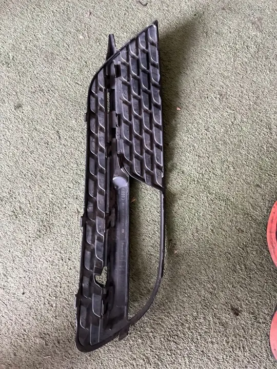 Rejilla de parachoques Audi A5 S5 Derecha 8T0807682H image 2