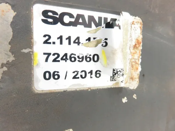 Refroidisseur d'huile Scania OEM 7246960 R450 R6 2004-2019 image 6