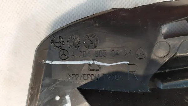 Rejilla de parachoques derecha Mercedes W204 Clase C OEM image 6