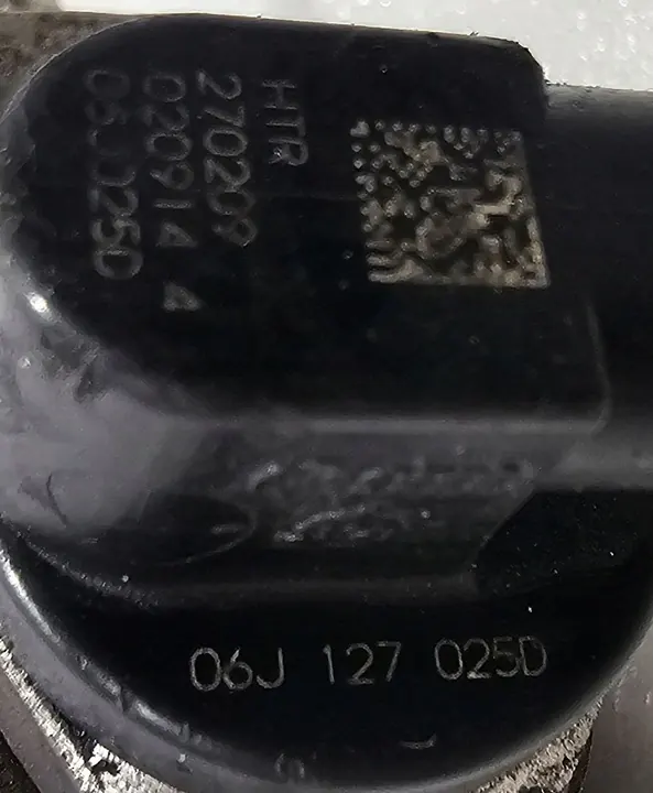 Kraftstoffpumpe Volkswagen / Seat / Skoda / Audi - 06J127025D image 3