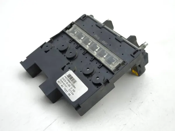 Fusível relé bateria Renault Austral 2023 OEM 403884725R image 3