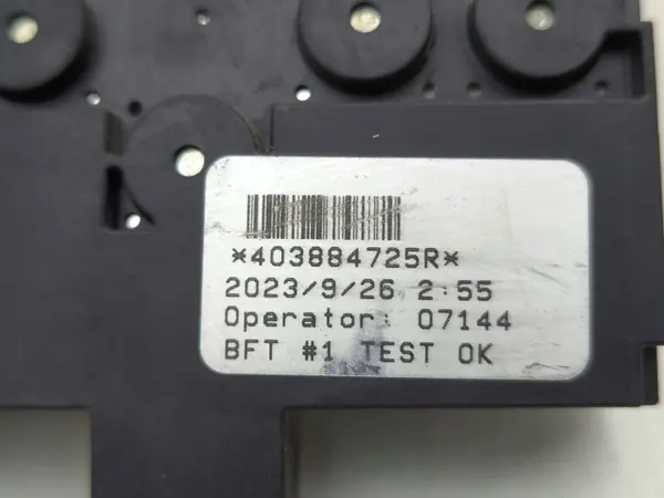 Fusível relé bateria Renault Austral 2023 OEM 403884725R image 7