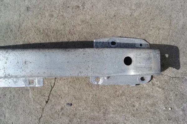 Viga de para-choque dianteiro Renault Laguna 3 III 752100002R image 3