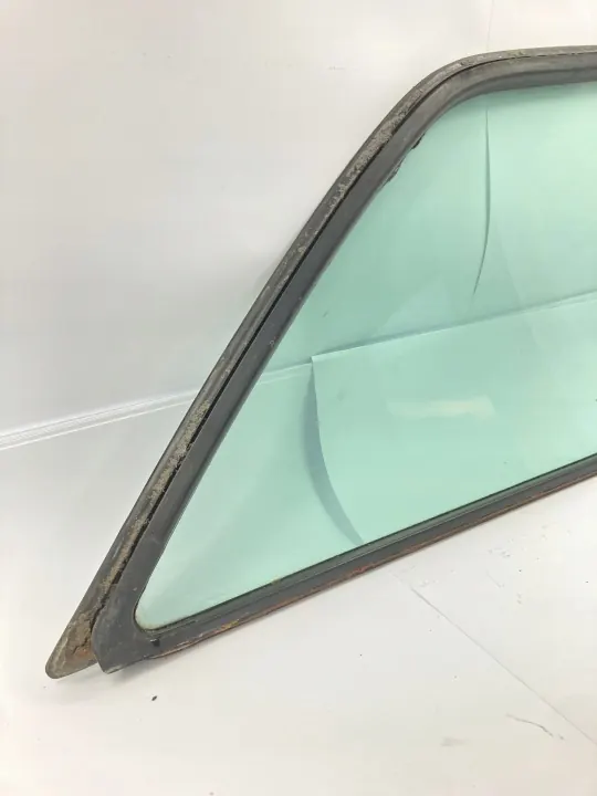 Vitre arrière gauche avec joint OEM SDV09409 Mercedes W124 image 10