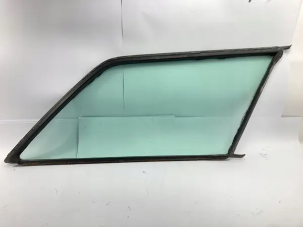 Vitre arrière gauche avec joint OEM SDV09409 Mercedes W124 image 9