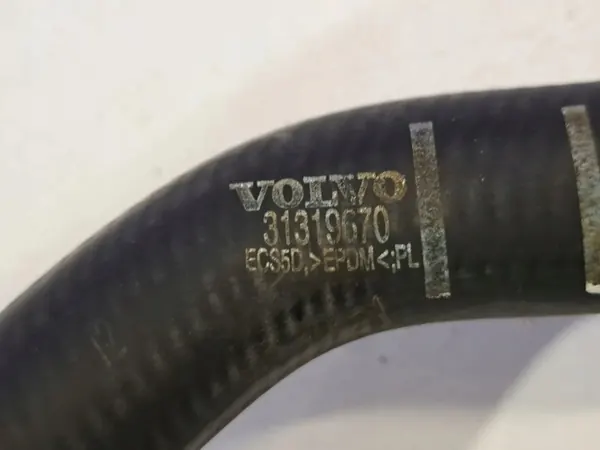 Tubo de entrada de óleo Volvo S60 II 2.0L 180kw 2015 31319670 image 4