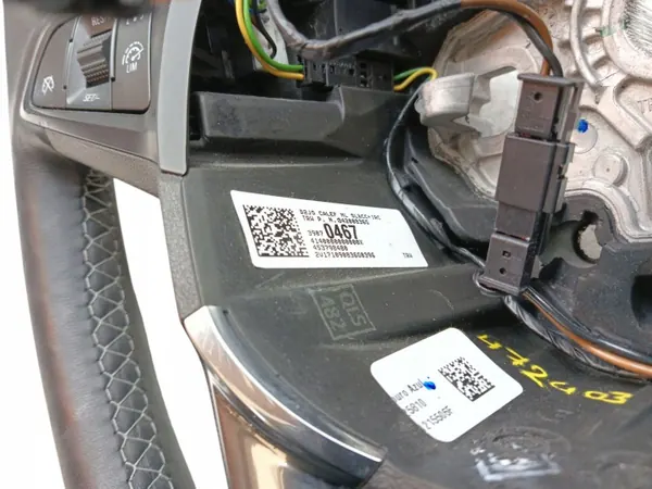 Volant Cuir OEM 39070467 - Opel Astra V image 3