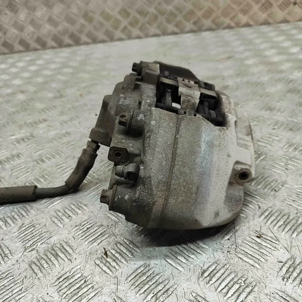 Mercedes-Benz C W205 2016 Vasemman etu jarrusatula image 4