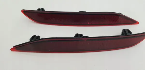 Reflector parachoques trasero izquierdo BMW OEM 8075977 image 4