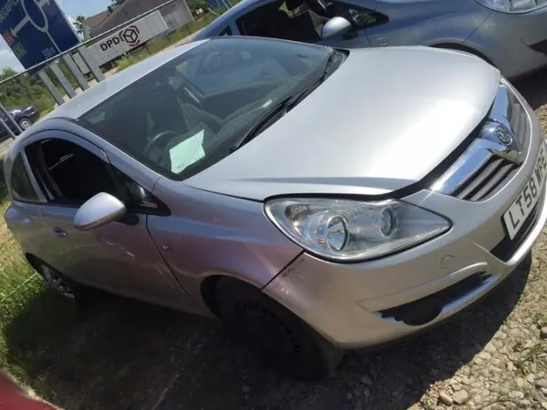Válvula EGR OEM 55556720 para Opel Corsa 1.2L 2008 image 8