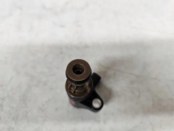 Öldruckregelventil Audi A4 B9 OEM 05L906455J image 4