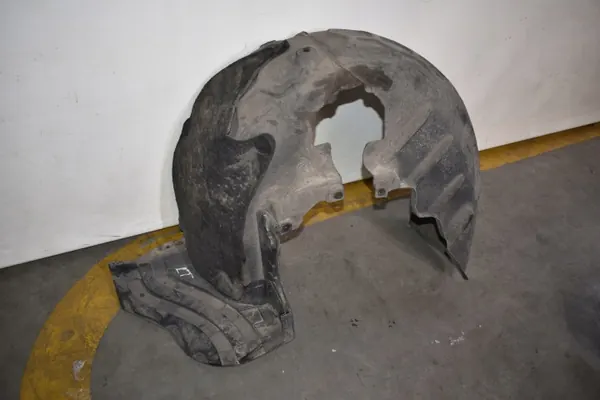 Guardabarros trasero izquierdo OEM 760810969D VW Touareg III image 4
