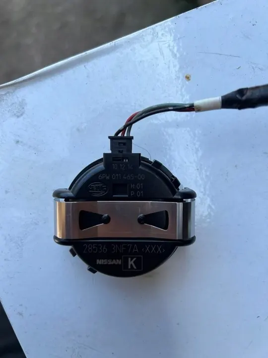 Sadetunnistin johdolla Nissan Juke F15 Lift image 6