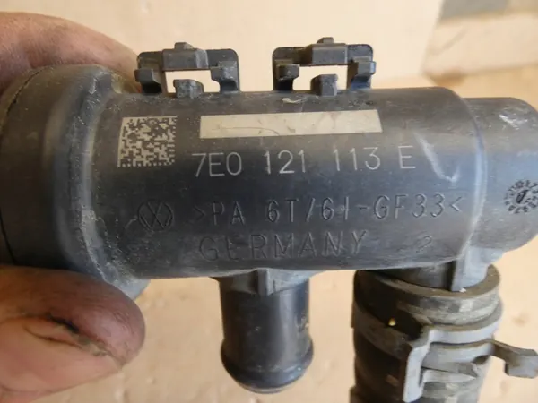 CRAFTER II VAG OE TERMOSTAT image 2