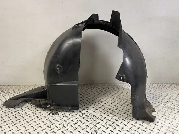 Front Right Wheel Arch VW Polo VI 2GS805912B image 2