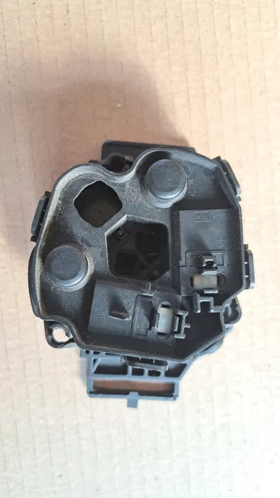 Moteur de rétroviseur droit OEM 1452578 Volvo V50/S40 image 3