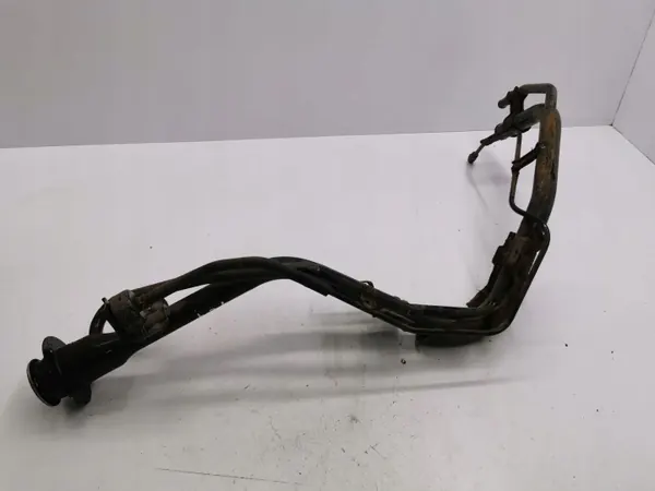 Mazda CX-7 2011 Col de Remplissage OEM AMD101682 image 2