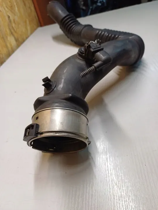 Intercooler Schlauch BMW 1 E81 E87 2009 image 2