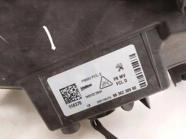 DRL Halógeno OEM 9836230980 Derecho Peugeot 3008 II image 7