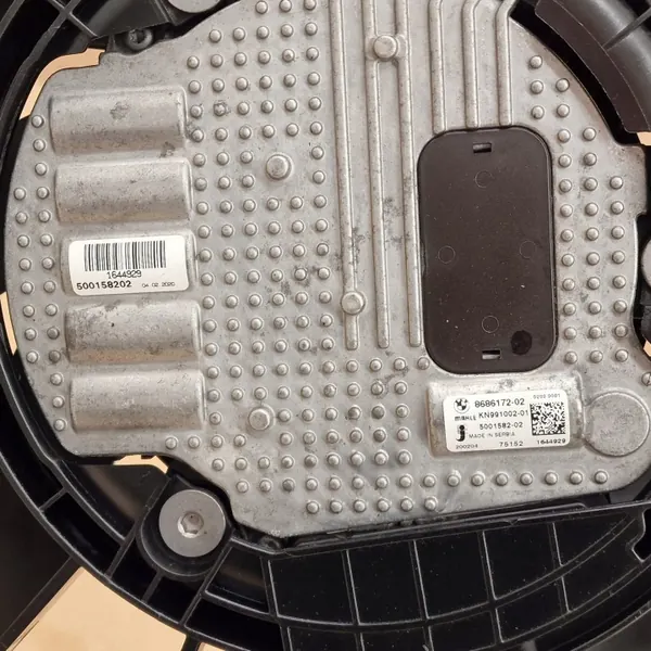 BMW Radiatorventilator OEM 17118472323 850W Gebruikt image 3