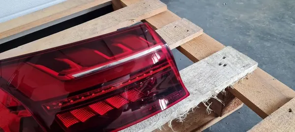 A4 B9 8W LIFT LÁMPARA LED IZQUIERDA TRASERA ALA SEDÁN 8W5945091AA image 3