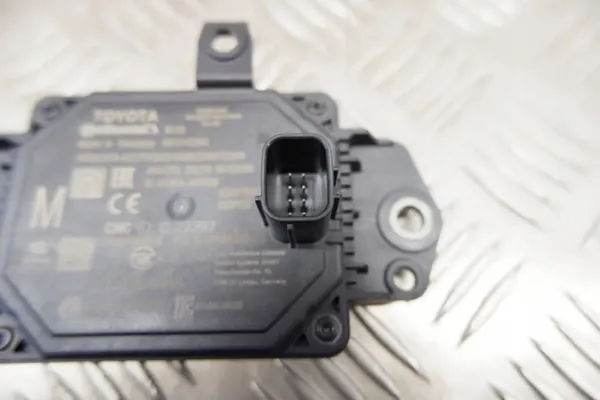 Sensor de cinturón Toyota OE 88210-0D040 - Usado image 5