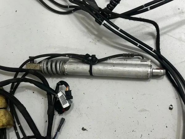 Cylindre Hydraulique Toit BMW E93 Cabrio OEM 7183322 image 4