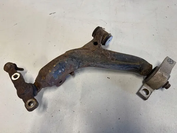 Braccio di Controllo Anteriore Inferiore LEXUS IS II Destro 4862030290 image 4