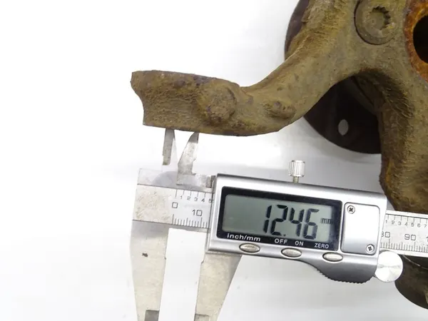 Snodo anteriore sinistro Skoda Octavia III VW Golf VII image 4