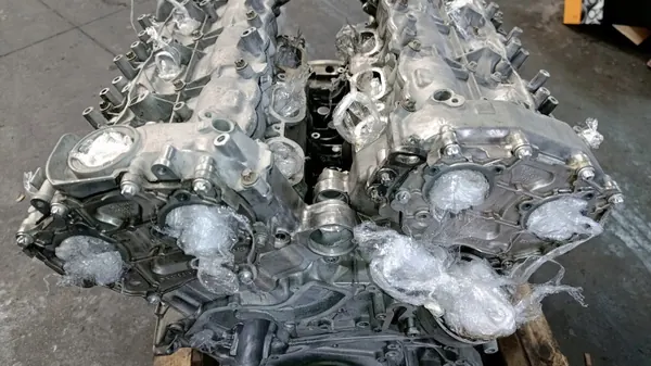 Mercedes Moottorilohko OEM 276823 C43 AMG W205 image 10