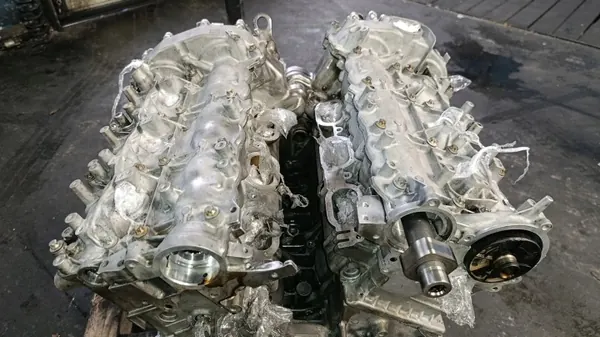 Mercedes Moottorilohko OEM 276823 C43 AMG W205 image 6