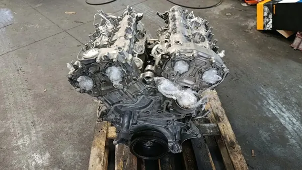 Mercedes Moottorilohko OEM 276823 C43 AMG W205 image 9