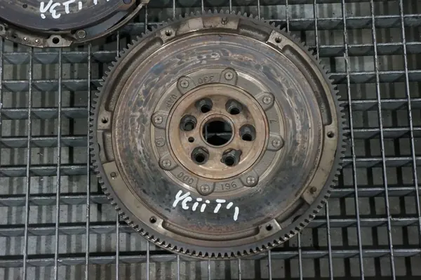 Kit de embreagem volante bimassa Skoda Yeti 2.0 TDI image 3