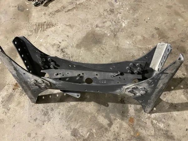 Reforço de Chassi Renault Gama T - Peça OE Usada image 3