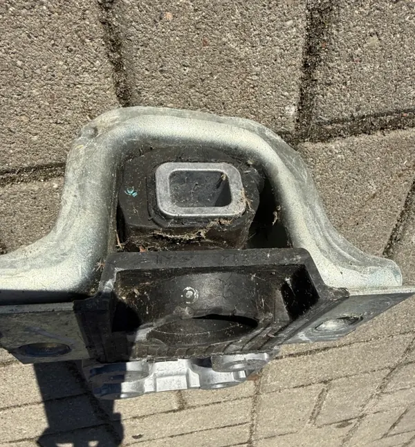 Motorfäste OEM 01393896080 för Fiat Ducato 2.2 HDI image 4