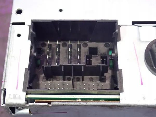 Radio Sony Ford Focus MK2 OEM Zawada-380478- Usado image 5