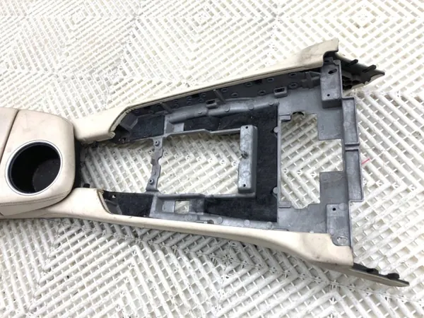 Console centrale OEM LORK-389-32065 avec accoudoir Porsche Panamera image 4