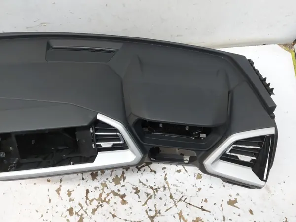 Audi Q4 E-TRON instrumentpanel OEM AUDIQ4ETRONKOKPIT image 3