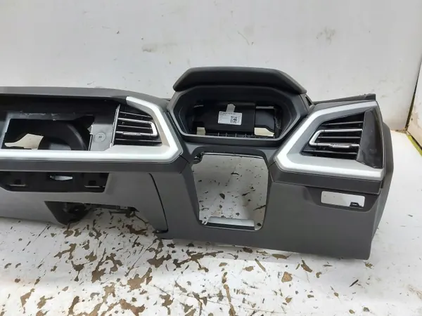 Audi Q4 E-TRON instrumentpanel OEM AUDIQ4ETRONKOKPIT image 4