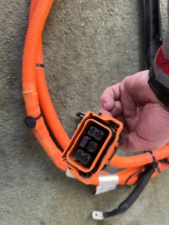 MG-ZS SUV RHD Voorste Oplaadpoort MG image 2