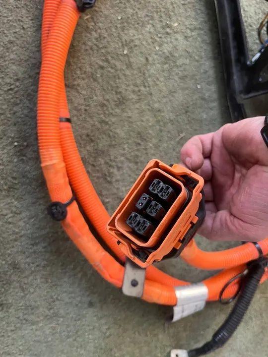 MG-ZS SUV RHD Voorste Oplaadpoort MG image 3