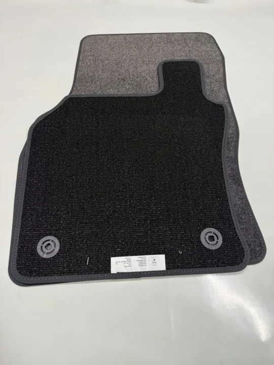 Veluurimatot OEM 8V2061270C setti Audi A3:lle image 9