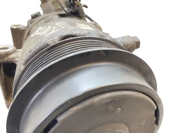 Compresor de aire acondicionado Mercedes-Benz A0022306811 image 9