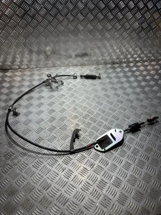 Toyota Yaris IV Versnellingskoppeling OEM 33820-K0040 image 2